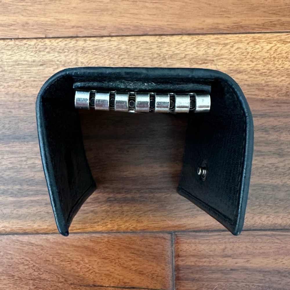 Authentic Vintage Gucci Black Leather Key Case & Card Holder - Picture 4 of 13